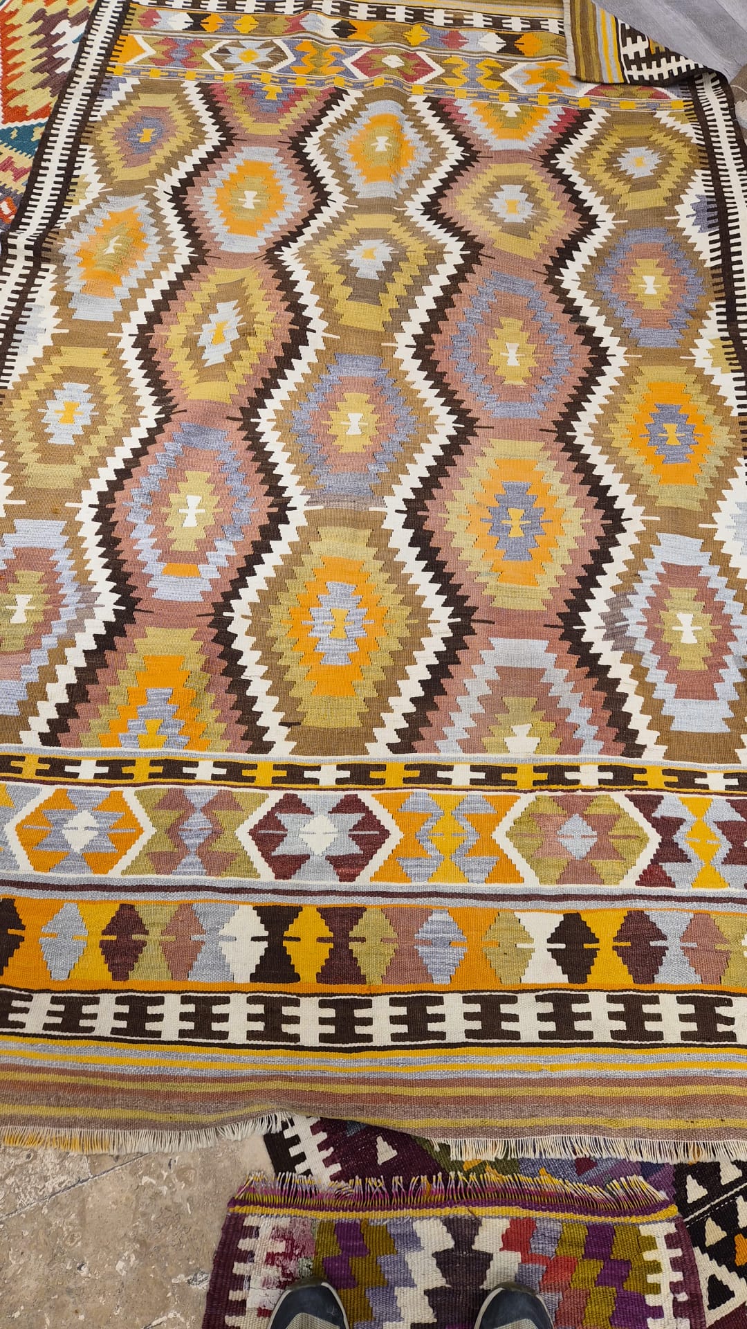 Kervan Carpet